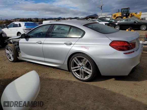 ✅ 2016 BMW 6 Series 650i • VIN: WBA6D4C58GD976931 • Lot: 82131074. Wystawiony na Copart z przebiegiem 69 690 mil. Bezpłatny archiwum sprzedaży aukcyjnych z USA i szczegółowy raport historii pojazdu na DreamBid. Zdjęcie 2.