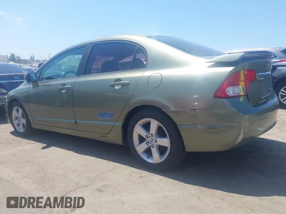 ✅ 2009 Honda Civic GX • VIN: 1HGFA465X9L000358 • Lot: 43065997. Listed on IAAI with 239,893 mi. Free auction sales archive from the USA and detailed vehicle history report at DreamBid. Image 3.
