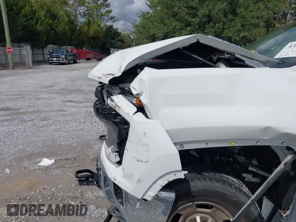 ✅ 2024 Chevrolet Silverado 2500HD • VIN: 1GB2YLE73RF353100 • Лот: 43300422. Опубликован ранее на IAAI с пробегом 15 169 миль. Бесплатный доступ к архиву аукционных продаж из США и подробный отчёт об истории автомобиля на DreamBid. Изображение 6.