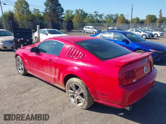 ✅ 2008 Ford Mustang GT Deluxe • VIN: 1ZVHT82H285128201 • Lot: 43188377. Listed on IAAI with 58,469 mi. Free auction sales archive from the USA and detailed vehicle history report at DreamBid. Image 3.