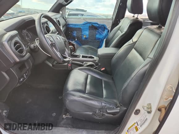 ✅ 2019 Toyota Tacoma SR5 • VIN: 3TMDZ5BN7KM078093 • Lot: 81980285. Listed on Copart with 53,655 mi. Free auction sales archive from the USA and detailed vehicle history report at DreamBid. Image 7.