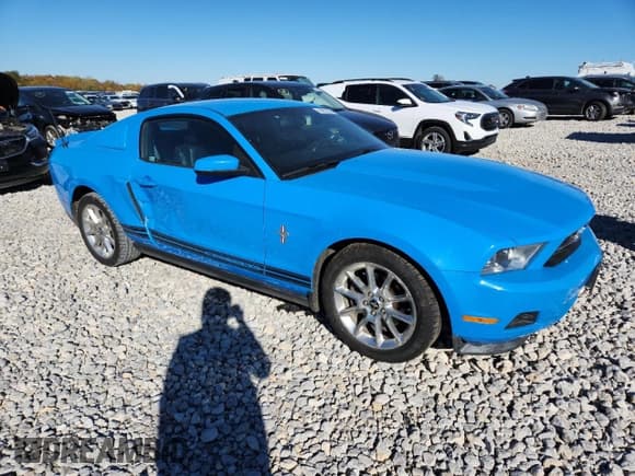 ✅ 2011 Ford Mustang V6 • VIN: 1ZVBP8AM3B5144908 • Lot: 89653205. Listed on Copart with 165,396 mi. Free auction sales archive from the USA and detailed vehicle history report at DreamBid. Image 4.