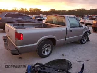 ✅ 1998 Chevrolet S-10 LS • VIN: 1GCCS1442WK204094 • Лот: 72183474. Опубликован ранее на Copart с пробегом 201 320 миль. Бесплатный доступ к архиву аукционных продаж из США и подробный отчёт об истории автомобиля на DreamBid. Изображение 3.