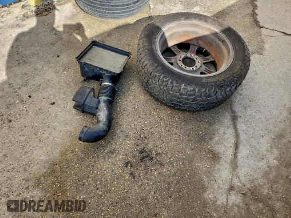 ✅ 2007 Toyota Tundra SR5 • VIN: 5TBRT54137S454127 • Lot: 92877525. Listed on Copart with 243,610 mi. Free auction sales archive from the USA and detailed vehicle history report at DreamBid. Image 12.