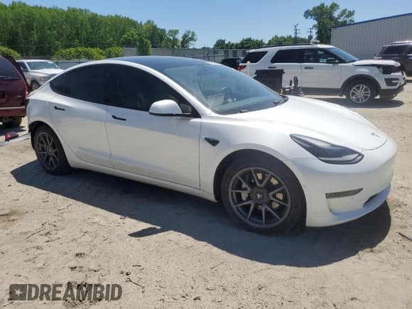 ✅ 2021 Tesla Model 3 Long Range • VIN: 5YJ3E1EB2MF937020 • Lot: 54358695. Wystawiony na Copart z przebiegiem 97 787 mil. Bezpłatny archiwum sprzedaży aukcyjnych z USA i szczegółowy raport historii pojazdu na DreamBid. Zdjęcie 4.