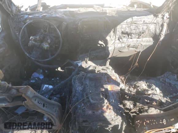 ✅ 2025 Chevrolet Silverado 2500HD • VIN: 2GC4KLE78S1119229 • Lot: 87263005. Wystawiony na Copart z przebiegiem Nie podano. Bezpłatny archiwum sprzedaży aukcyjnych z USA i szczegółowy raport historii pojazdu na DreamBid. Zdjęcie 8.