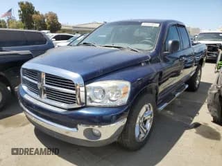 ✅ 2007 Dodge 1500 SLT • VIN: 1D7HA18297S132903 • Лот: 55751354. Опубликован ранее на Copart с пробегом 229 292 миль. Бесплатный доступ к архиву аукционных продаж из США и подробный отчёт об истории автомобиля на DreamBid. Изображение 1.