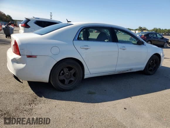 ✅ 2011 Chevrolet Malibu 1LS • VIN: 1G1ZB5E19BF247493 • Lot: 69725884. Listed on Copart with 155,574 mi. Free auction sales archive from the USA and detailed vehicle history report at DreamBid. Image 3.