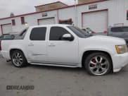 ✅ 2007 Chevrolet Avalanche LTZ • VIN: 3GNEC12J87G109246 • Lot: 41989146. Listed on IAAI with 171,005 mi. Free auction sales archive from the USA and detailed vehicle history report at DreamBid. Image 13.