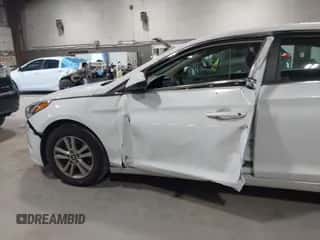 2016 Hyundai Sonata SE с VIN 5NPE24AF3GH434985, выставлен на аукционе IAAI как лот 43488156 с пробегом 144 540 миль миль и . История ставок и продаж доступна на DreamBid. Изображение 6.