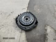 ✅ 2023 GMC Acadia SLE • VIN: 1GKKNRL47PZ192573 • Lot: 86141155. Wystawiony na Copart z przebiegiem 26 734 mil. Bezpłatny archiwum sprzedaży aukcyjnych z USA i szczegółowy raport historii pojazdu na DreamBid. Zdjęcie 13.