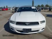 ✅ 2012 Ford Mustang V6 • VIN: 1ZVBP8EM4C5237285 • Lot: 42601890. Wystawiony na IAAI z przebiegiem 161 176 mil. Bezpłatny archiwum sprzedaży aukcyjnych z USA i szczegółowy raport historii pojazdu na DreamBid. Zdjęcie 12.