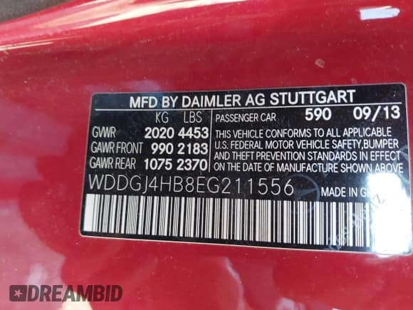 ✅ 2014 Mercedes-Benz C 250 • VIN: WDDGJ4HB8EG211556 • Lot: 40831987. Listed on IAAI with 98,958 mi. Free auction sales archive from the USA and detailed vehicle history report at DreamBid. Image 9.