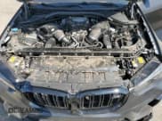 ✅ 2022 BMW X5 M • VIN: 5YMJU0C02N9L56562 • Lot: 72061205. Wystawiony na Copart z przebiegiem 21 434 mil. Bezpłatny archiwum sprzedaży aukcyjnych z USA i szczegółowy raport historii pojazdu na DreamBid. Zdjęcie 12.