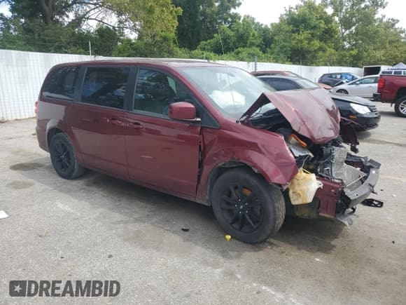 ✅ 2020 Dodge Grand Caravan GT • VIN: 2C4RDGEG3LR159812 • Lot: 70354245. Wystawiony na Copart z przebiegiem Nie podano. Bezpłatny archiwum sprzedaży aukcyjnych z USA i szczegółowy raport historii pojazdu na DreamBid. Zdjęcie 4.