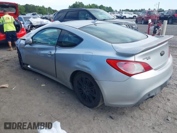 ✅ 2012 Hyundai Genesis Coupe Grand Touring • VIN: KMHHU6KH6CU078224 • Lot: 42296970. Wystawiony na IAAI z przebiegiem 219 828 mil. Bezpłatny archiwum sprzedaży aukcyjnych z USA i szczegółowy raport historii pojazdu na DreamBid. Zdjęcie 3.
