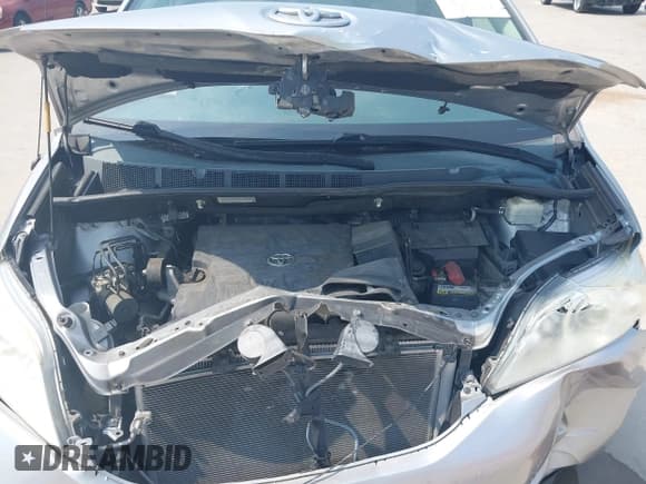 ✅ 2014 Toyota Sienna LE AAS • VIN: 5TDKK3DC7ES510097 • Lot: 43094597. Listed on IAAI with 165,981 mi. Free auction sales archive from the USA and detailed vehicle history report at DreamBid. Image 10.