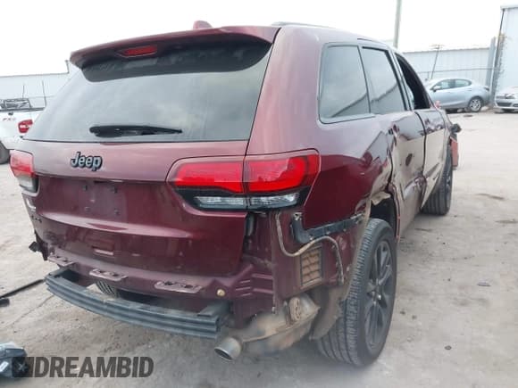 ✅ 2018 Jeep Grand Cherokee Upland • VIN: 1C4RJFAG1JC297637 • Lot: 43331413. Listed on IAAI with 112,483 mi. Free auction sales archive from the USA and detailed vehicle history report at DreamBid. Image 4.