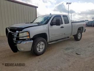 ✅ 2010 Chevrolet Silverado 2500HD LT • VIN: 1GC5KXBG7AZ186023 • Лот: 62691435. Опубликован ранее на Copart с пробегом 109 545 миль. Бесплатный доступ к архиву аукционных продаж из США и подробный отчёт об истории автомобиля на DreamBid. Изображение 1.