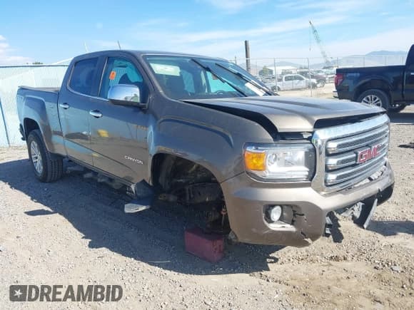 ✅ 2015 GMC Canyon 4WD SLT • VIN: 1GTG6CE37F1119328 • Lot: 43262764. Wystawiony na IAAI z przebiegiem Nie podano. Bezpłatny archiwum sprzedaży aukcyjnych z USA i szczegółowy raport historii pojazdu na DreamBid. Zdjęcie 6.