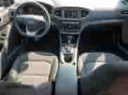 2017 Hyundai Ioniq Blue z VIN KMHC65LC1HU022488, wystawiony jako Copart lot #70132854 z przebiegiem 157 380 mil mil oraz Czysty tytuł • Clean title. Historia ofert i sprzedaży dostępna na DreamBid. Obrazek 8.