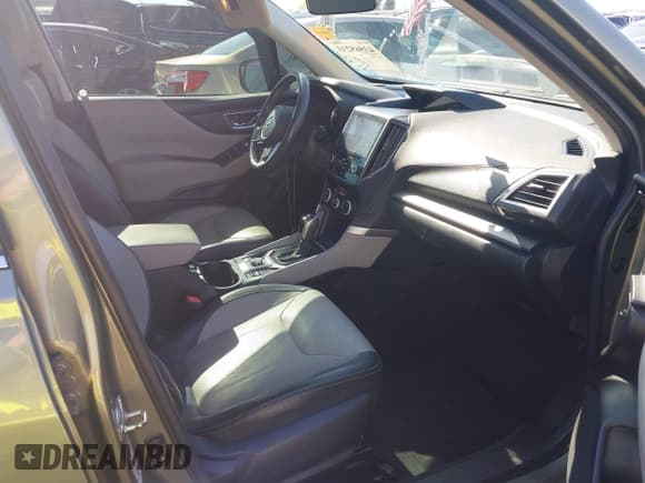 ✅ 2019 Subaru Forester Limited • VIN: JF2SKASC3KH434192 • Лот: 43565233. Опубликован ранее на IAAI с пробегом 152 547 миль. Бесплатный доступ к архиву аукционных продаж из США и подробный отчёт об истории автомобиля на DreamBid. Изображение 5.