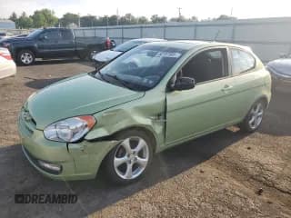 ✅ 2010 Hyundai Accent SE • VIN: KMHCN3AC2AU183996 • Лот: 62737505. Опубликован ранее на Copart с пробегом 137 536 миль. Бесплатный доступ к архиву аукционных продаж из США и подробный отчёт об истории автомобиля на DreamBid. Изображение 1.
