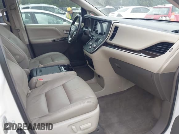 ✅ 2017 Toyota Sienna XLE Premium • VIN: 5TDYZ3DC1HS823656 • Lot: 43509616. Listed on IAAI with 84,632 mi. Free auction sales archive from the USA and detailed vehicle history report at DreamBid. Image 5.