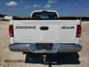 2000 Dodge Dakota Sport z VIN 1B7GG22N3YS509210, wystawiony jako Copart lot #72186814 z przebiegiem 231 730 mil mil oraz Szkoda całkowita • Salvage title. Historia ofert i sprzedaży dostępna na DreamBid. Obrazek 6.