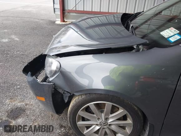 ✅ 2014 Volkswagen Jetta TDI w/Sunroof & Nav • VIN: 3VWPL7AJ8EM613037 • Lot: 41943616. Listed on IAAI with 134,099 mi. Free auction sales archive from the USA and detailed vehicle history report at DreamBid. Image 12.