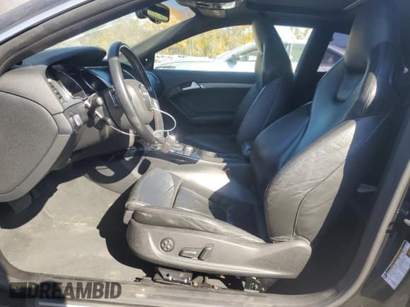 ✅ 2012 Audi S5 Premium Plus • VIN: WAUCVAFRXCA005373 • Лот: 77127594. Опубликован ранее на Copart с пробегом 111 903 миль. Бесплатный доступ к архиву аукционных продаж из США и подробный отчёт об истории автомобиля на DreamBid. Изображение 7.