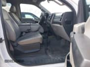 ✅ 2018 Ford F-250 XL • VIN: 1FT7W2B61JEC90344 • Lot: 43017048. Wystawiony na IAAI z przebiegiem 186 157 mil. Bezpłatny archiwum sprzedaży aukcyjnych z USA i szczegółowy raport historii pojazdu na DreamBid. Zdjęcie 5.