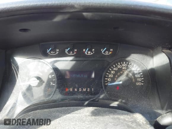 ✅ 2011 Ford F-150 XL • VIN: 1FTMF1CM5BKD83218 • Lot: 41495522. Listed on IAAI with 135,745 mi. Free auction sales archive from the USA and detailed vehicle history report at DreamBid. Image 7.