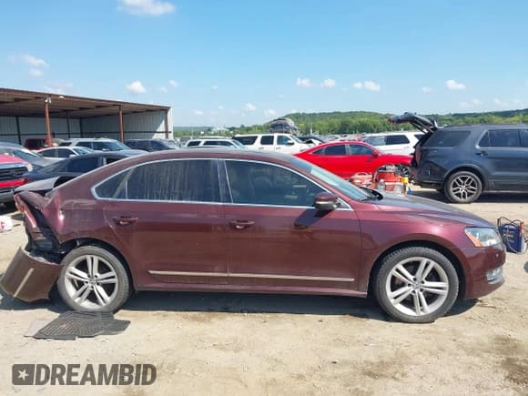✅ 2013 Volkswagen Passat SEL Premium • VIN: 1VWCN7A3XDC081557 • Lot: 43022092. Listed on IAAI with 229,270 mi. Free auction sales archive from the USA and detailed vehicle history report at DreamBid. Image 14.