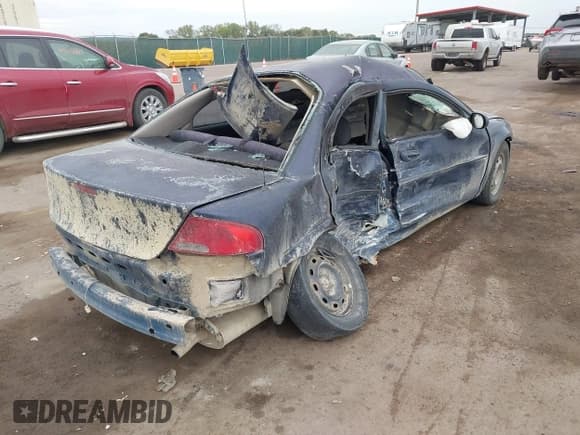 ✅ 2005 Dodge Stratus SXT • VIN: 1B3EL46R85N595511 • Лот: 43360438. Опубликован ранее на IAAI с пробегом 198 556 миль. Бесплатный доступ к архиву аукционных продаж из США и подробный отчёт об истории автомобиля на DreamBid. Изображение 4.