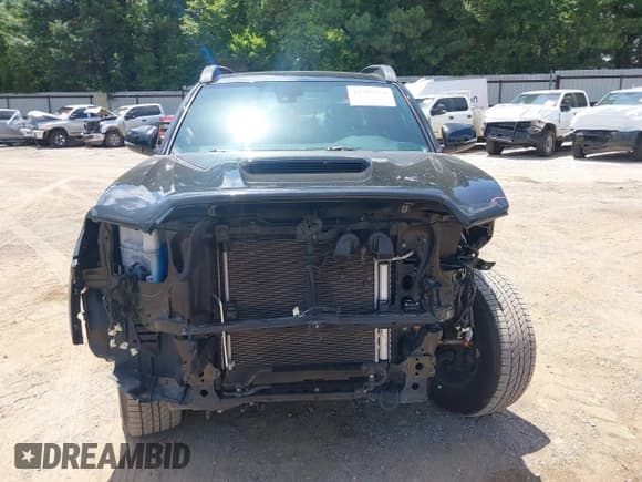 ✅ 2022 Toyota Tacoma SR5 • VIN: 3TMAZ5CN9NM166049 • Lot: 42707154. Wystawiony na IAAI z przebiegiem 40 252 mil. Bezpłatny archiwum sprzedaży aukcyjnych z USA i szczegółowy raport historii pojazdu na DreamBid. Zdjęcie 13.