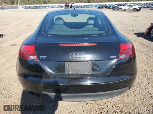 ✅ 2009 Audi TT • VIN: TRUKF38JX91018430 • Lot: 82540545. Wystawiony na Copart z przebiegiem 621 358 mil. Bezpłatny archiwum sprzedaży aukcyjnych z USA i szczegółowy raport historii pojazdu na DreamBid. Zdjęcie 6.