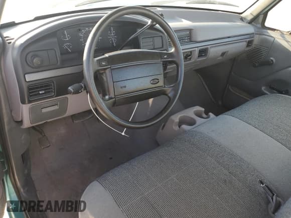 ✅ 1995 Ford F-150 • VIN: 1FTEF15NXSNB50136 • Lot: 87230895. Wystawiony na Copart z przebiegiem Nie podano. Bezpłatny archiwum sprzedaży aukcyjnych z USA i szczegółowy raport historii pojazdu na DreamBid. Zdjęcie 8.