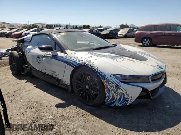 ✅ 2019 BMW i8 • VIN: WBY2Z6C56K7D28673 • Лот: 59830683. Опубликован ранее на Copart с пробегом 26 993 миль. Бесплатный доступ к архиву аукционных продаж из США и подробный отчёт об истории автомобиля на DreamBid. Изображение 4.