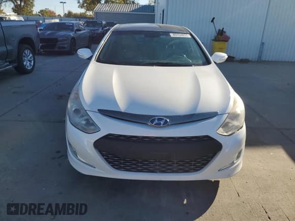 ✅ 2015 Hyundai Sonata • VIN: KMHEC4A42FA126123 • Лот: 89704855. Опубликован ранее на Copart с пробегом 119 961 миль. Бесплатный доступ к архиву аукционных продаж из США и подробный отчёт об истории автомобиля на DreamBid. Изображение 5.