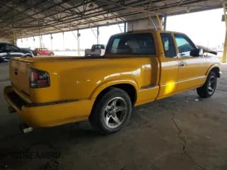 ✅ 2002 Chevrolet S-10 LS • VIN: 1GCCS19WX28256221 • Лот: 88907745. Опубликован ранее на Copart с пробегом Не указан. Бесплатный доступ к архиву аукционных продаж из США и подробный отчёт об истории автомобиля на DreamBid. Изображение 3.