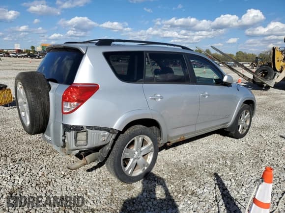 ✅ 2006 Toyota RAV4 Sport • VIN: JTMZD32V065008293 • Lot: 82583285. Wystawiony na Copart z przebiegiem 189 870 mil. Bezpłatny archiwum sprzedaży aukcyjnych z USA i szczegółowy raport historii pojazdu na DreamBid. Zdjęcie 3.
