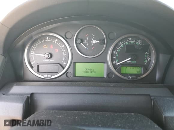 ✅ 2005 Land Rover LR3 • VIN: SALAE24465A340262 • Lot: 57002345. Listed on Copart with 112,330 mi. Free auction sales archive from the USA and detailed vehicle history report at DreamBid. Image 9.