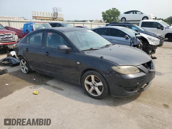 ✅ 2005 Mazda 3 i • VIN: JM1BK12F151328149 • Лот: 67232845. Опубликован ранее на Copart с пробегом 239 173 миль. Бесплатный доступ к архиву аукционных продаж из США и подробный отчёт об истории автомобиля на DreamBid. Изображение 4.