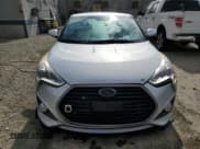 ✅ 2016 Hyundai Veloster Turbo • VIN: KMHTC6AE8GU290522 • Lot: 78087424. Wystawiony na Copart z przebiegiem 98 541 mil. Bezpłatny archiwum sprzedaży aukcyjnych z USA i szczegółowy raport historii pojazdu na DreamBid. Zdjęcie 5.