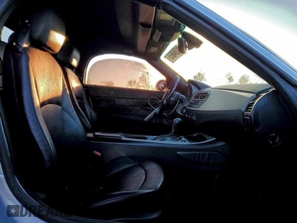 ✅ 2004 BMW Z4 3.0i • VIN: 4USBT53504LU08453 • Lot: 94264665. Listed on Copart with 185,456 mi. Free auction sales archive from the USA and detailed vehicle history report at DreamBid. Image 10.