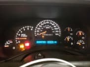 ✅ 2006 Chevrolet Suburban LS • VIN: 3GNGK26GX6G124877 • Лот: 47192555. Опубликован ранее на Copart с пробегом 204 578 миль. Бесплатный доступ к архиву аукционных продаж из США и подробный отчёт об истории автомобиля на DreamBid. Изображение 9.