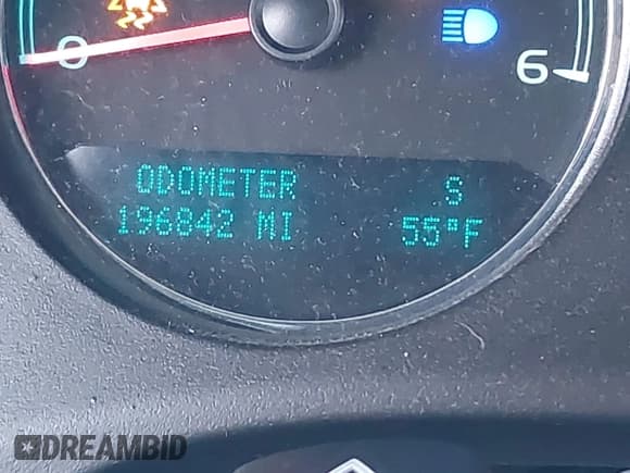 ✅ 2011 Chevrolet Suburban LTZ • VIN: 1GNSKKE33BR401419 • Lot: 38382388. Listed on IAAI with 196,842 mi. Free auction sales archive from the USA and detailed vehicle history report at DreamBid. Image 15.