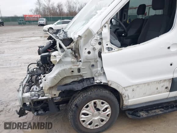 ✅ 2016 Ford Transit XL • VIN: 1FBAX2CM2GKA17654 • Лот: 41157517. Опубликован ранее на IAAI с пробегом 208 323 миль. Бесплатный доступ к архиву аукционных продаж из США и подробный отчёт об истории автомобиля на DreamBid. Изображение 18.