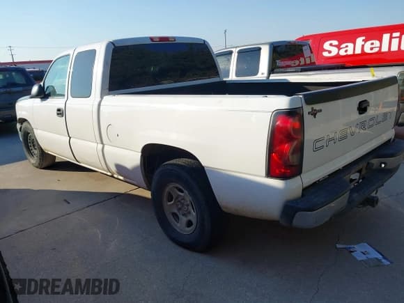 ✅ 2006 Chevrolet Silverado 1500 Work Truck • VIN: 1GCEC19X46Z107933 • Лот: 43443049. Опубликован ранее на IAAI с пробегом 253 018 миль. Бесплатный доступ к архиву аукционных продаж из США и подробный отчёт об истории автомобиля на DreamBid. Изображение 3.
